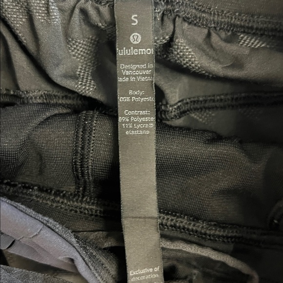 Lululemon T.H.E Short Linerless Mesh Camo 9” - Picture 4 of 7